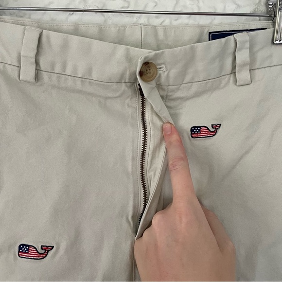 Vineyard Vines Men’s Breaker Short 9” Patriotic Whale Tan Casual Short Size 36 - Picture 6 of 14